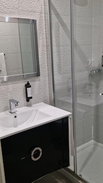 Good bathroom with powerful shower