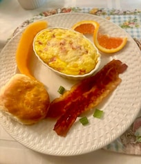 A satisfying warm & yummy breakfast!