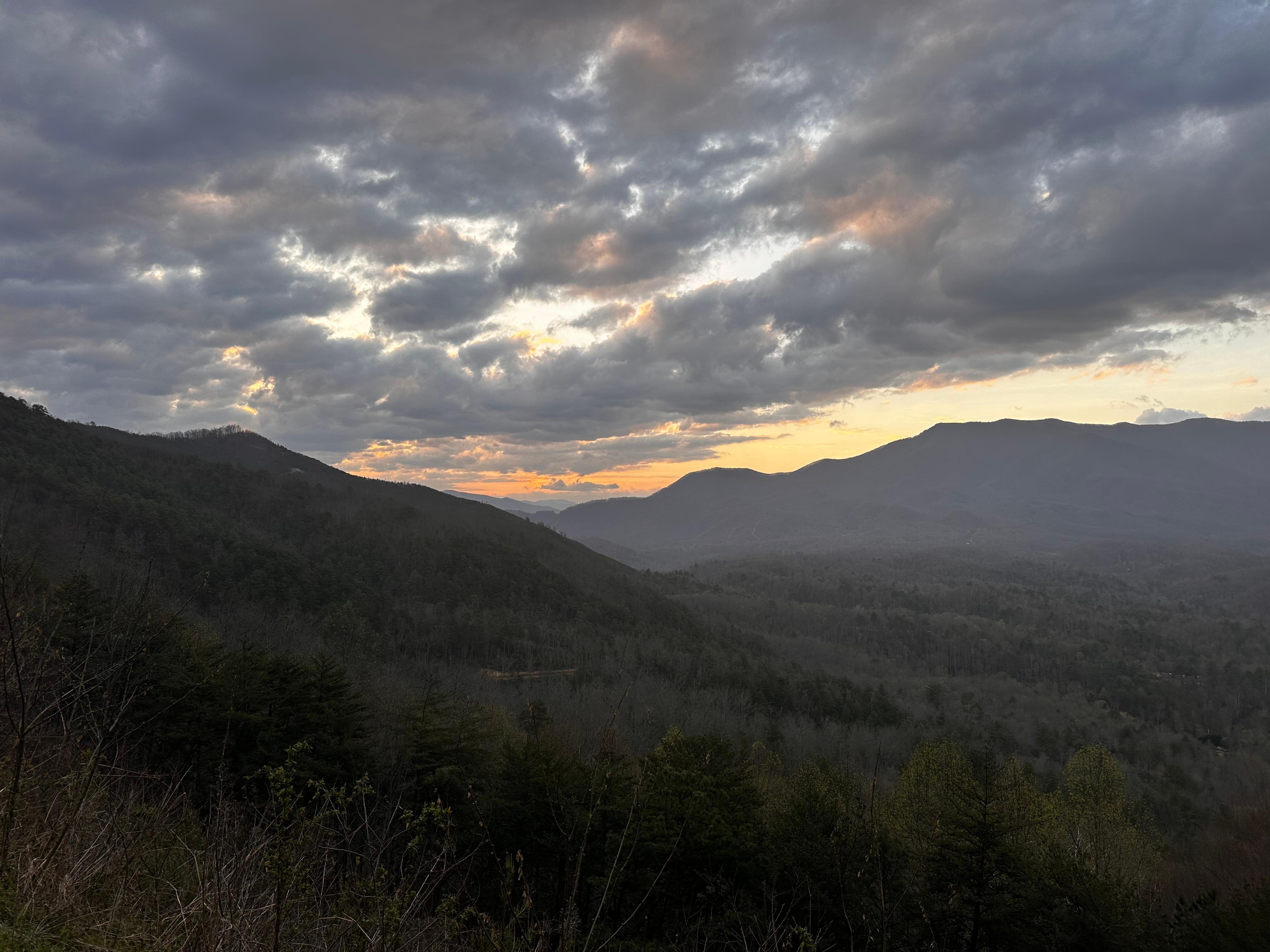 Nearby Foothills Parkway - a nice way to watch the sunrise!