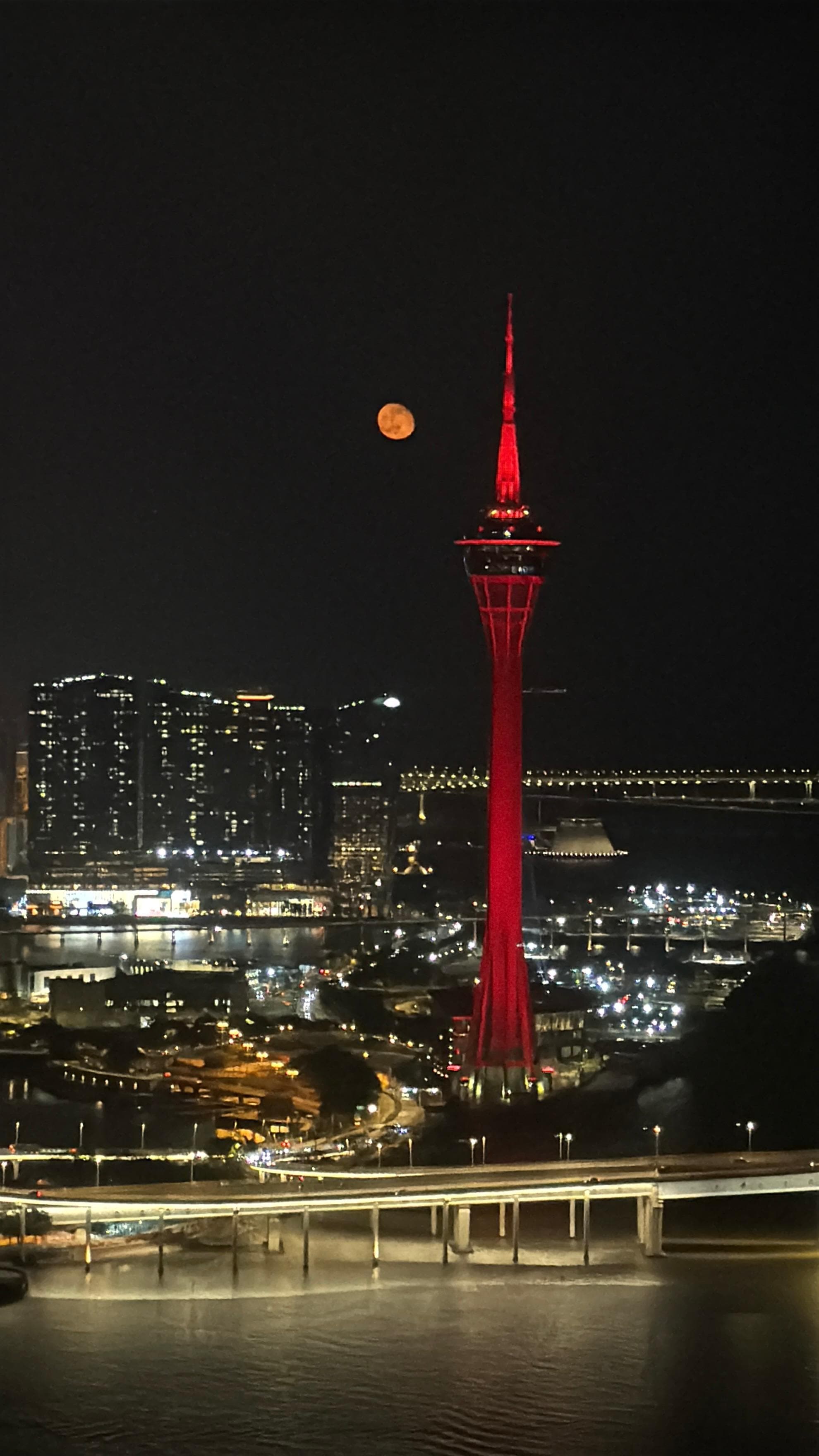 Last night Macau Tower and Red Moon from the Hotel Restaurant, Nice!!