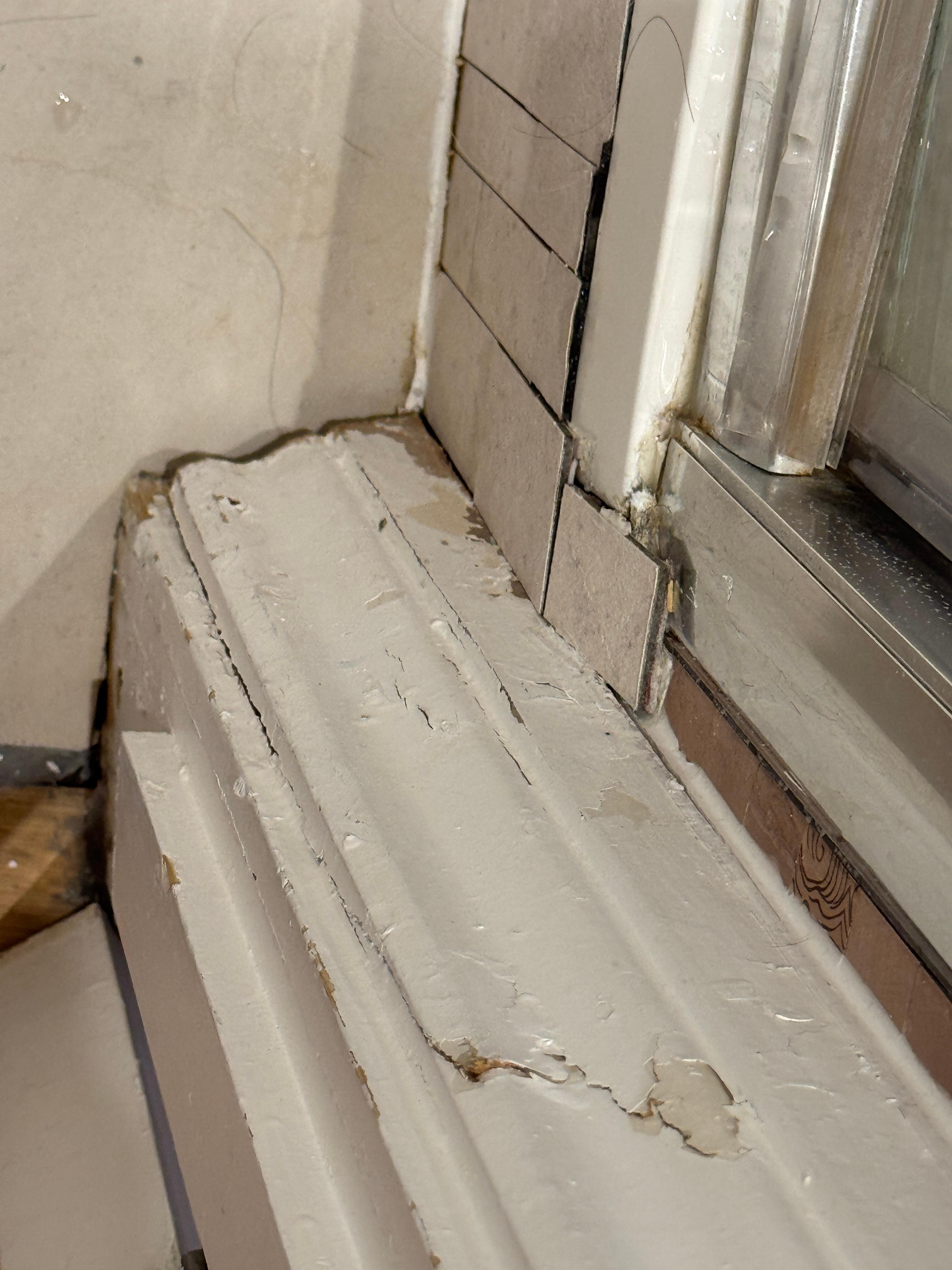 I could have taken 50 photos like this showing the general condition of the room. 