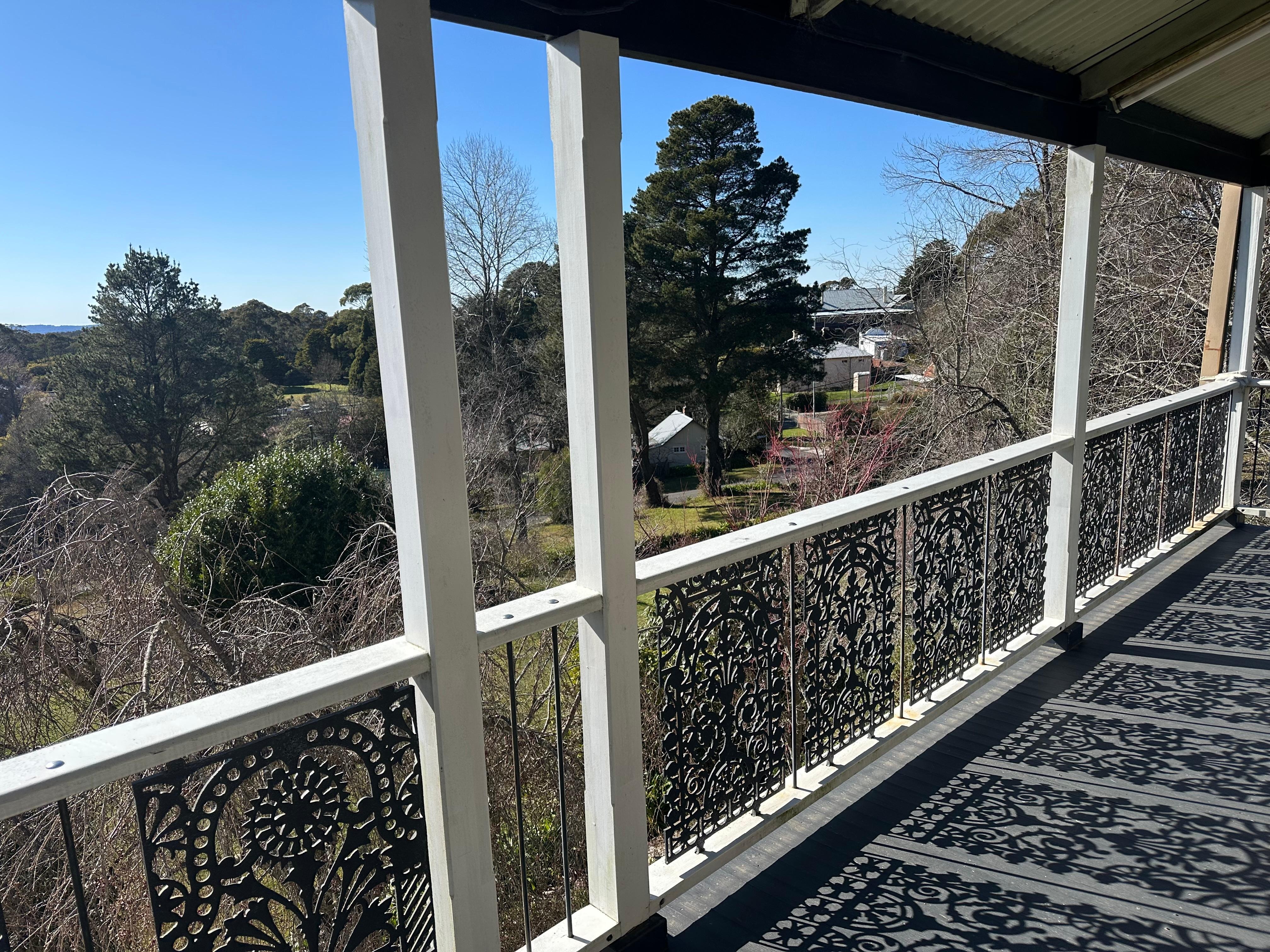 Upstairs balcony to bedrooms