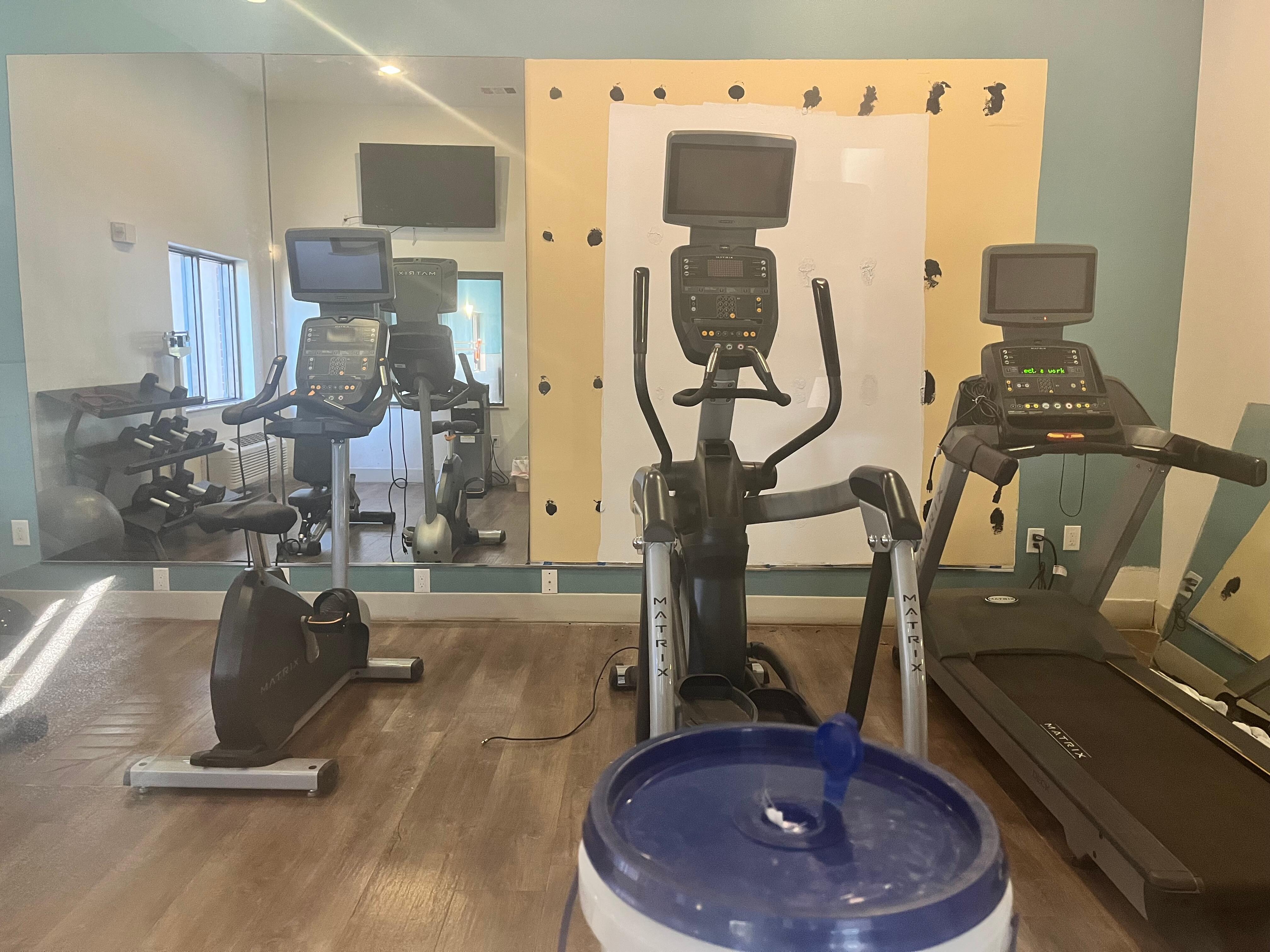 Weight room was out of service but looked nice