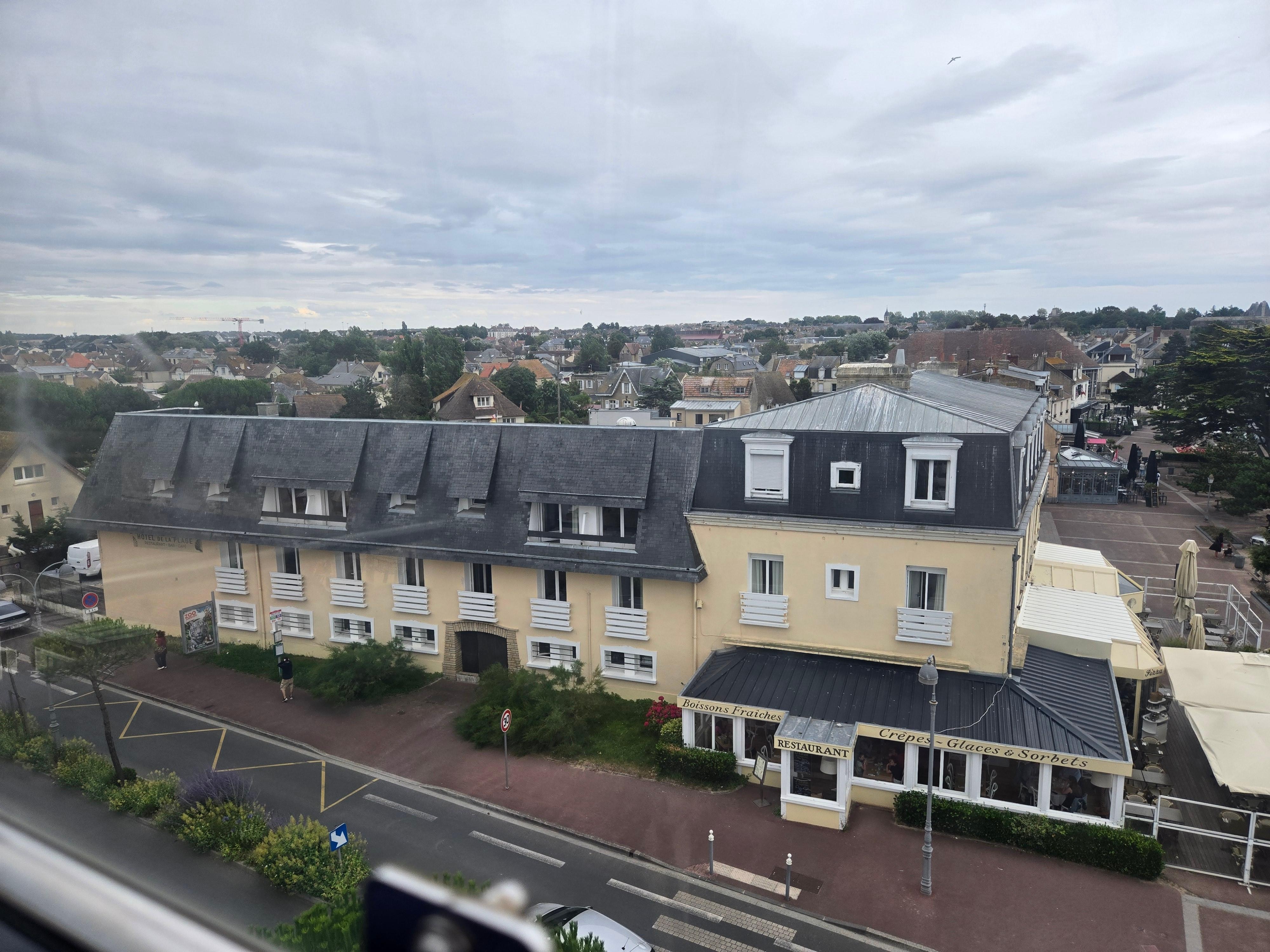 Vue de l'hôtel depuis la grande roue