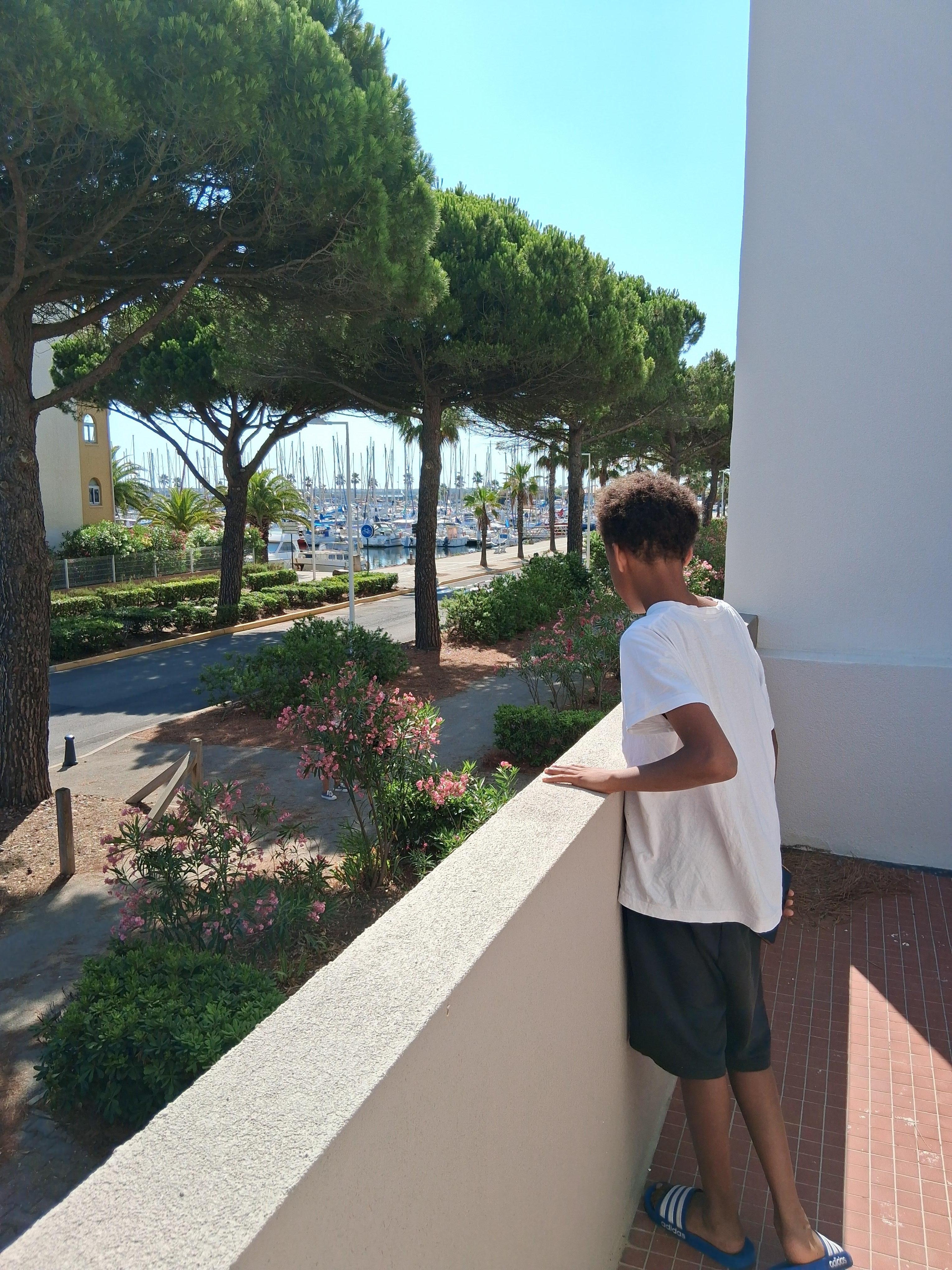 Balkon mit Blick auf den Hafen