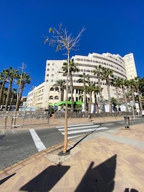 Entrée secondaire de jour