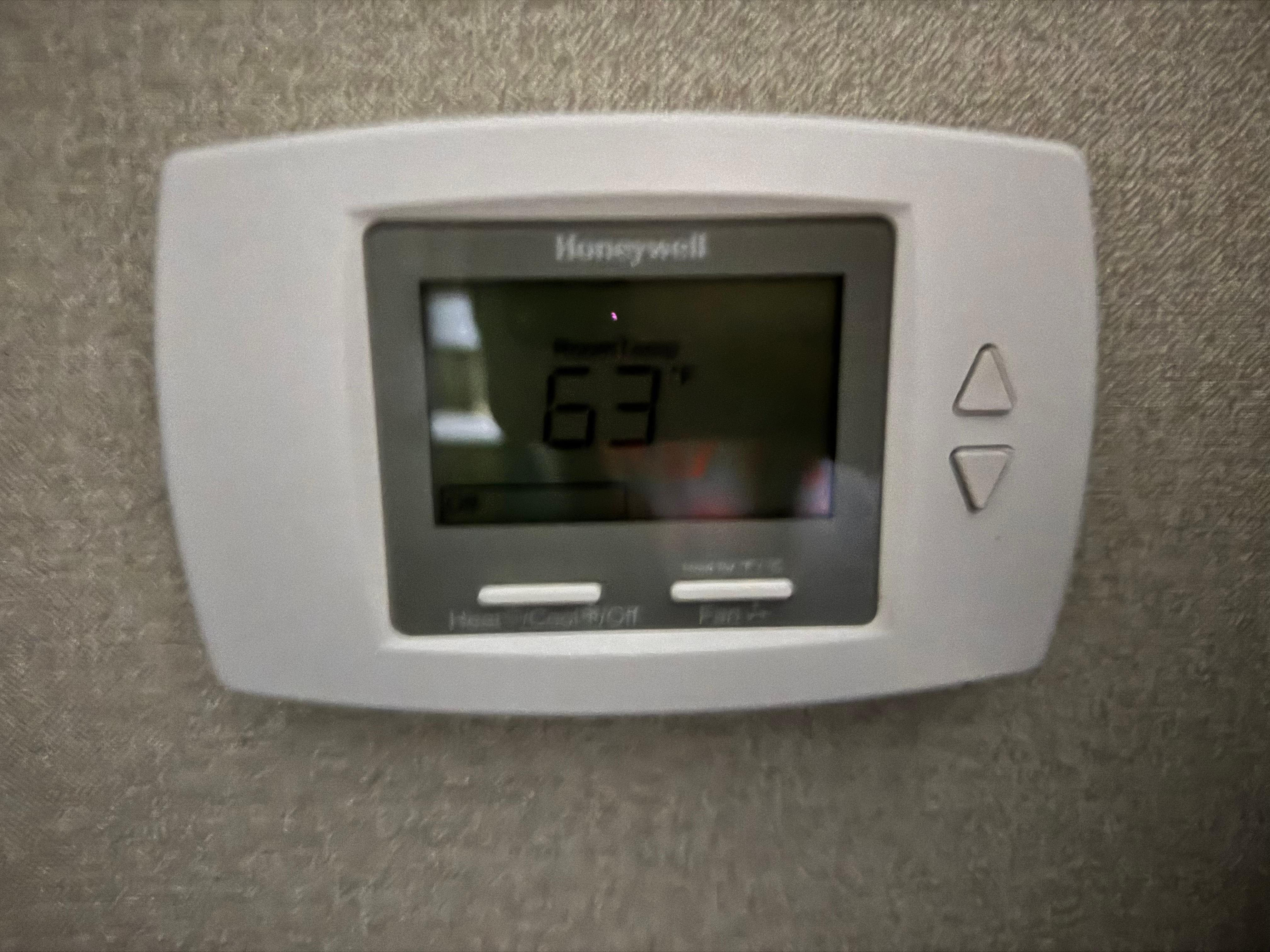 Just another example of how the temp quickly jumps down at a 70 degree desired setting