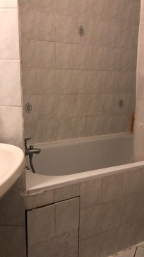 Los azulejos se caen...