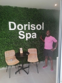 I recommend the spa for relaxation. Spa team were fantastic.