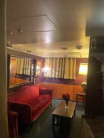 Scary hunting room B340