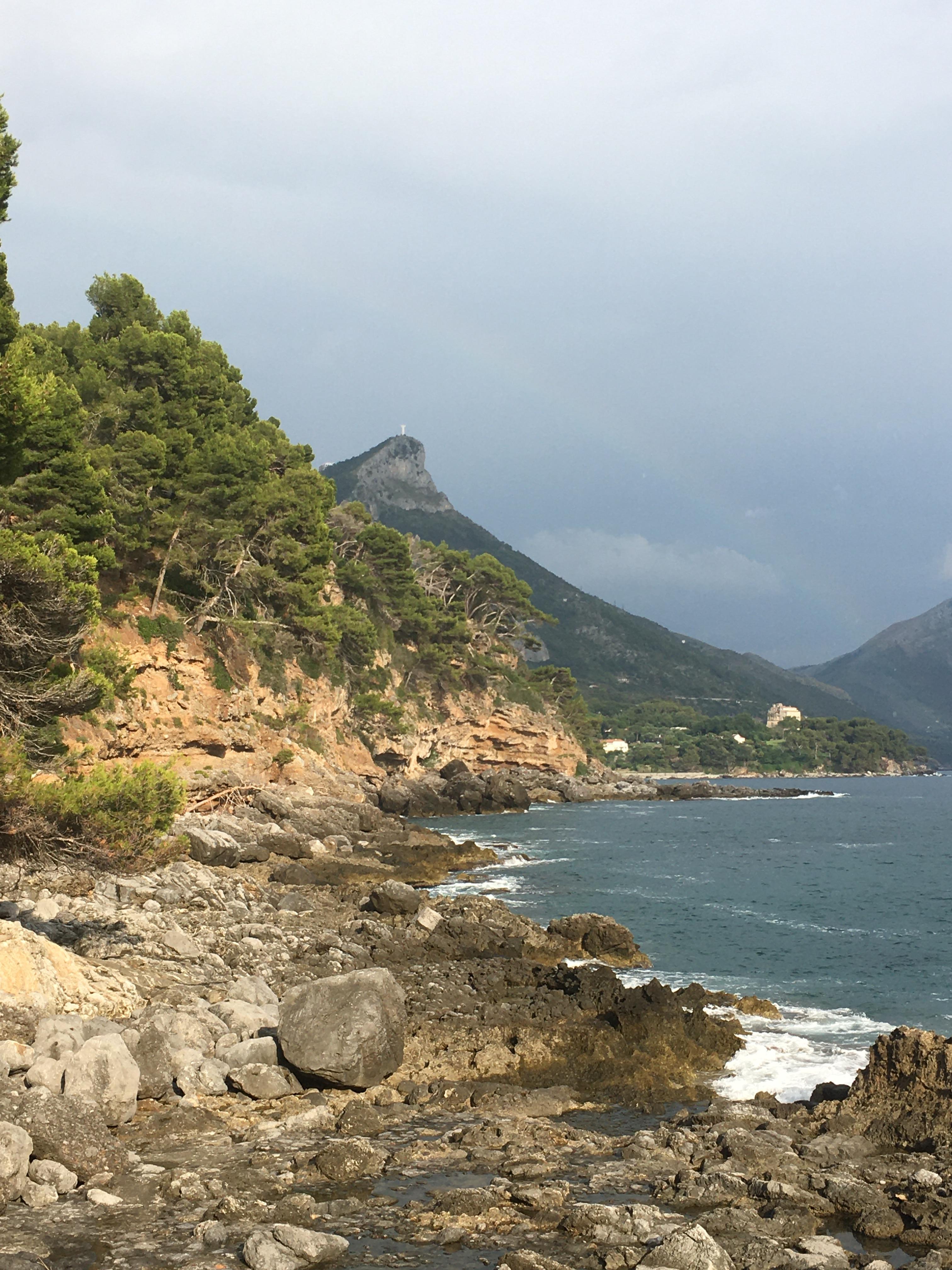 Spiaggia rocciosa privata dell’hotel