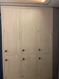 Cabinets in main bedroom, broken.