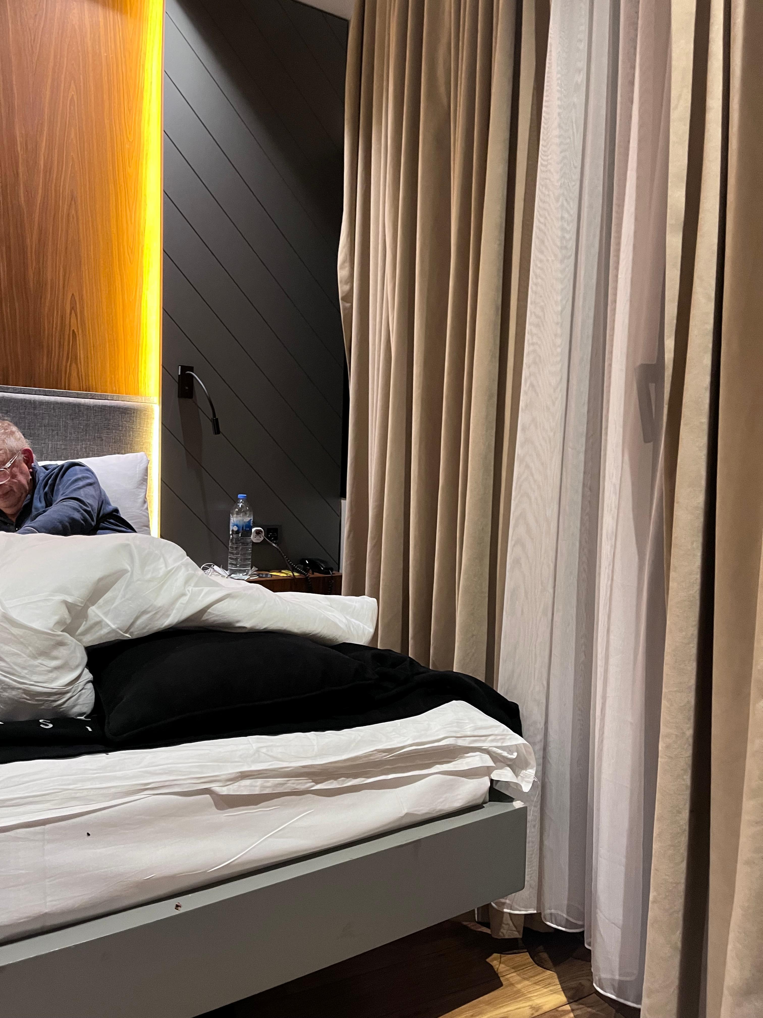 The suite was divided in two sections, a kitchenette and a bedroom/sitting. It was boxed and suffocating. 