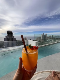 24. Etage beim Pool