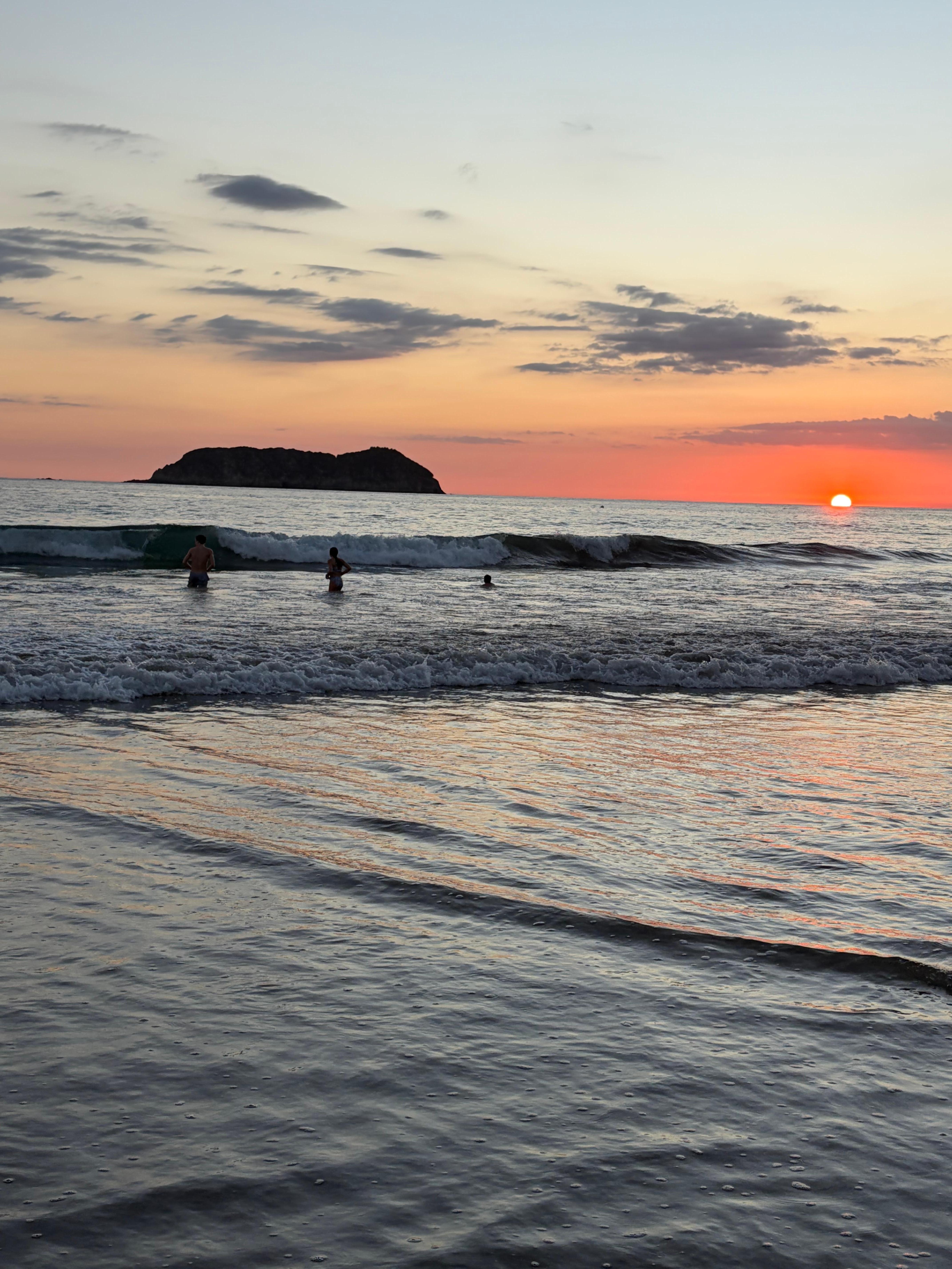 A short walk to the beach.. gorgeous sunsets. 