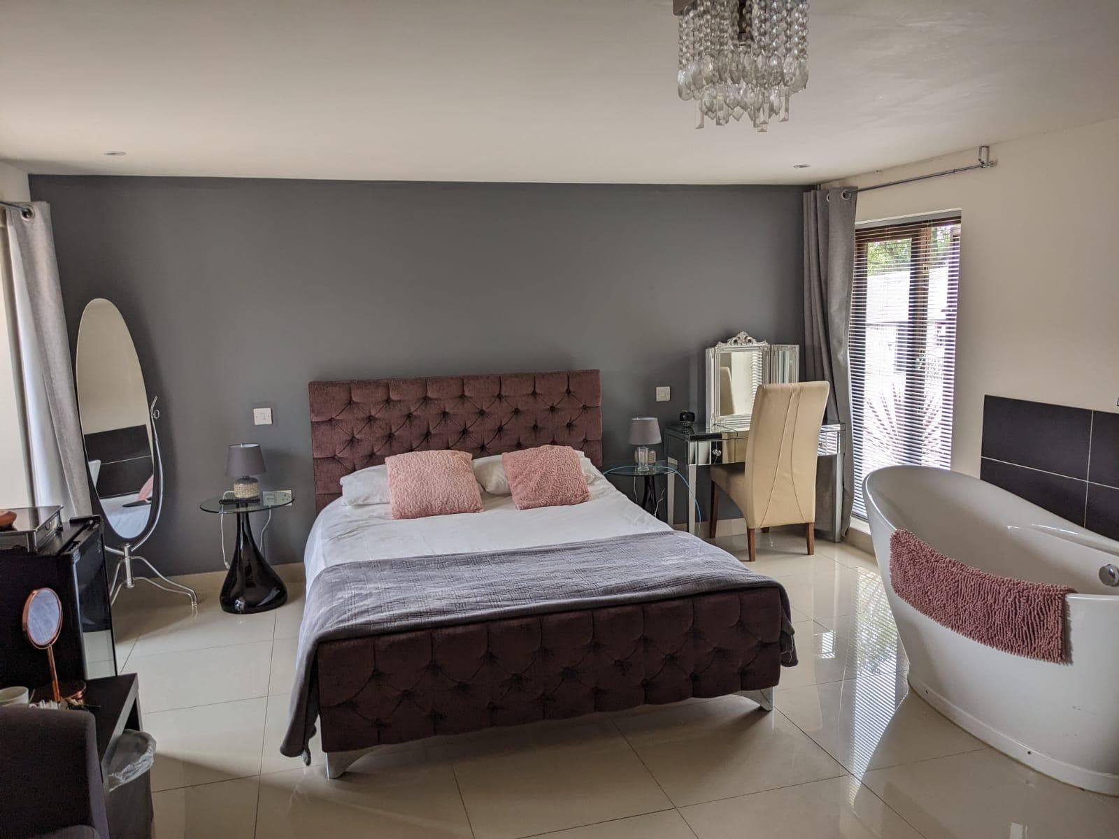 Large clean room 