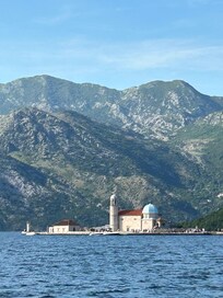 Our lady of the rocks