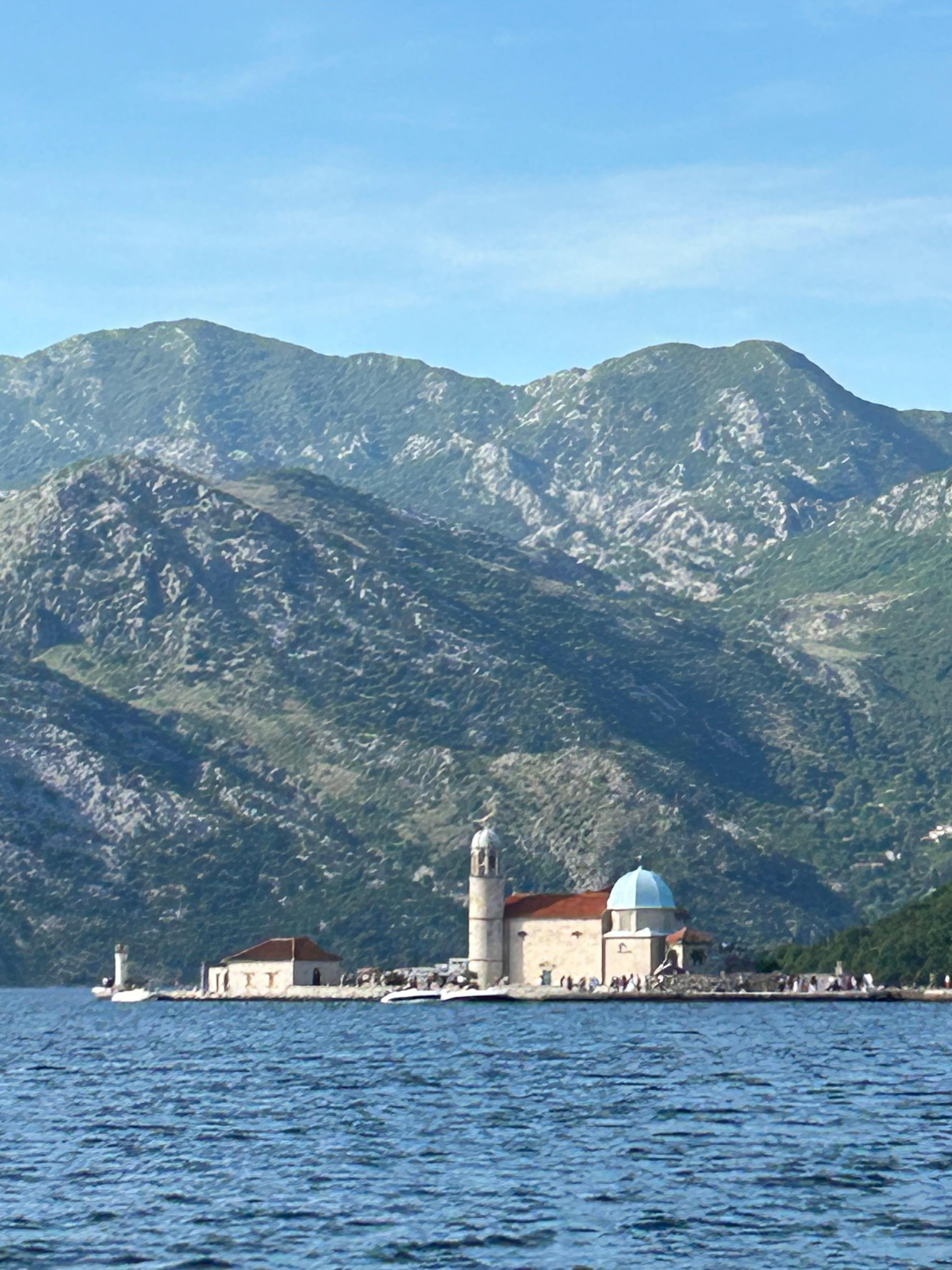 Our lady of the rocks 