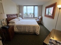 King bed, so comfortable