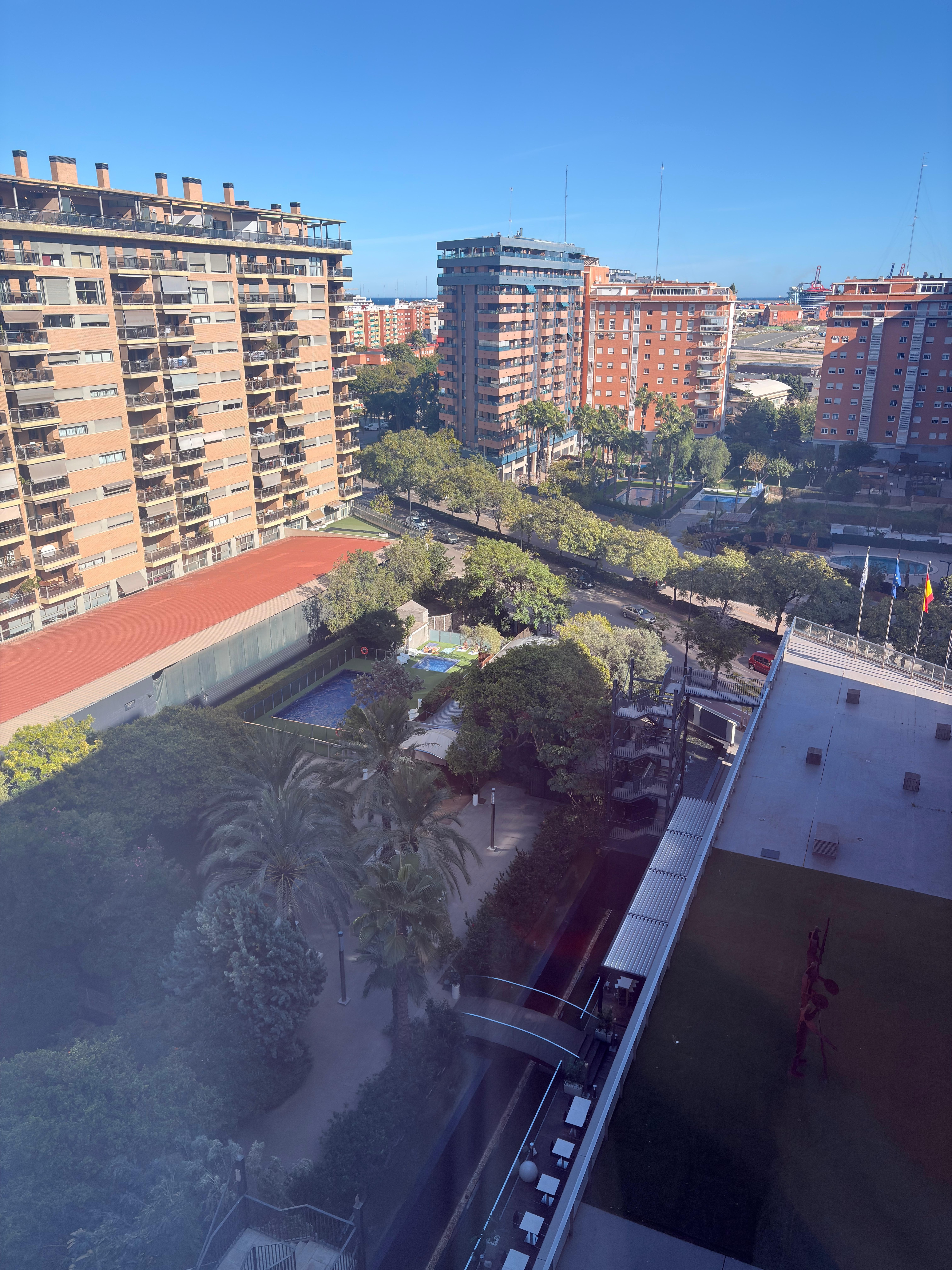 Vistas desde habitación a las piscinas 