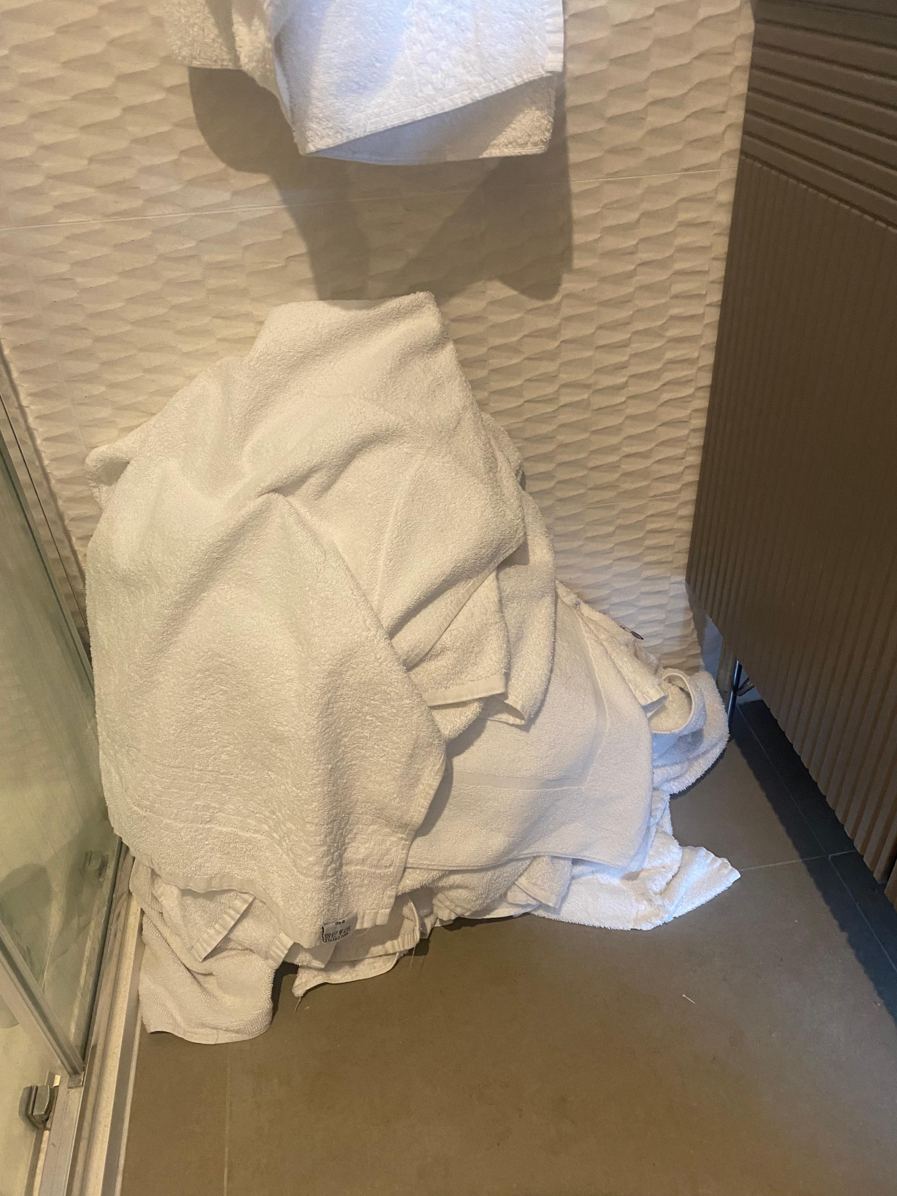 Dirty towels 