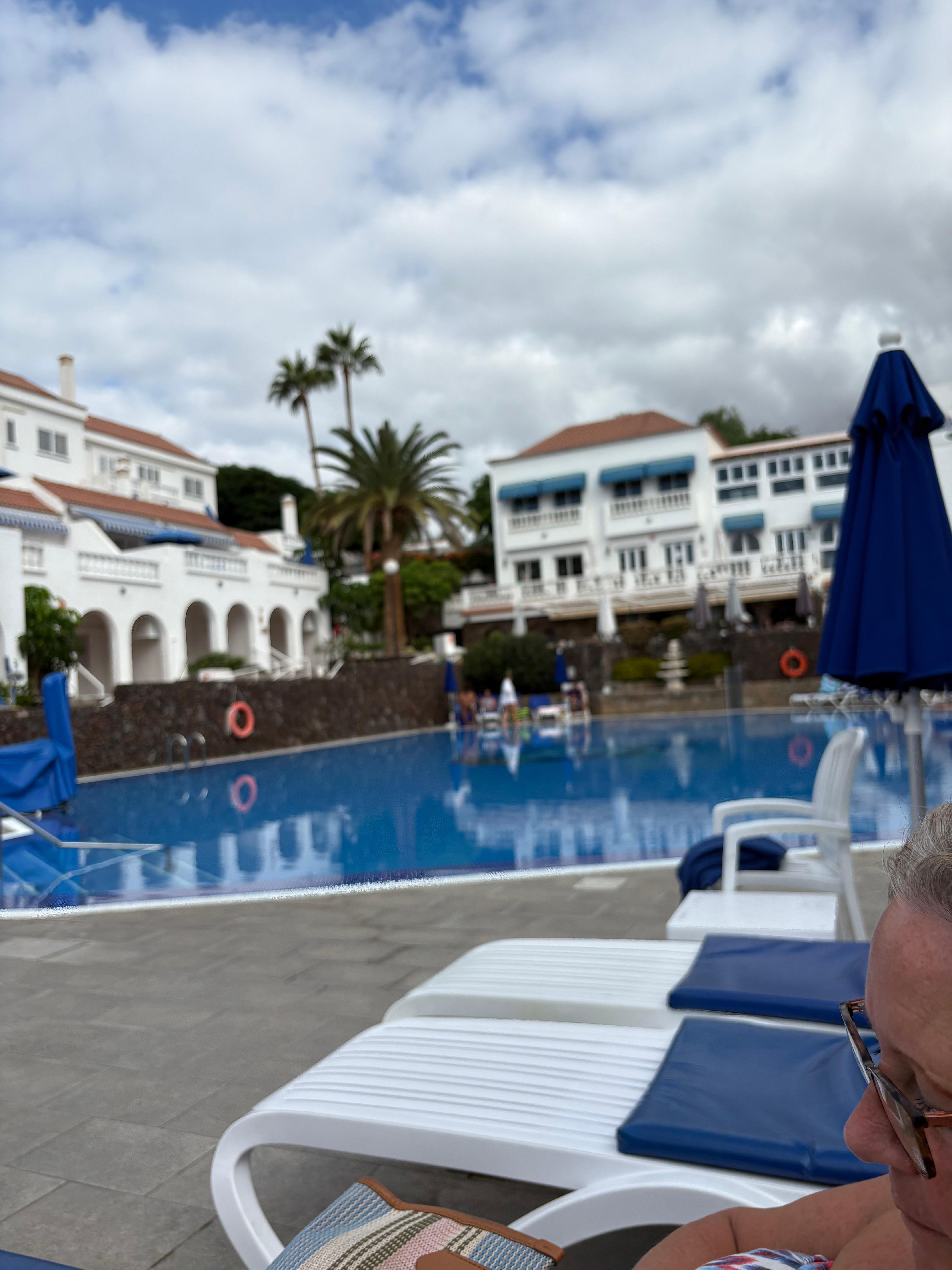 Lovely pool area all very clean and lots of sunbeds and pool guard helped everyone move beds etc. Even allowed inflatables during allocated time slots .  
