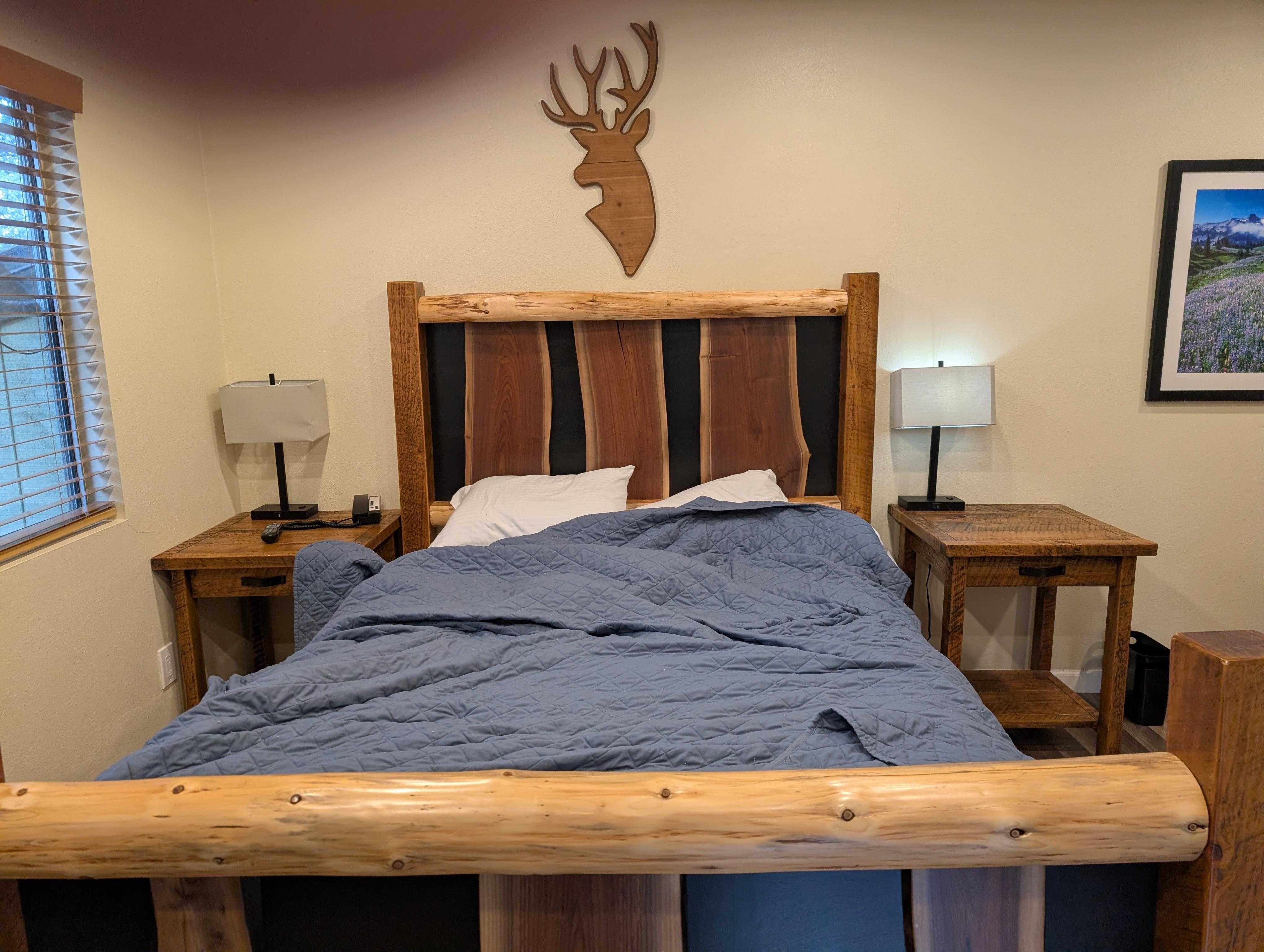 Small bed for 2 adults. Heater needed to be turned on by front desk. 