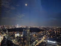 夜景很美,天氣好可以遠望富士山