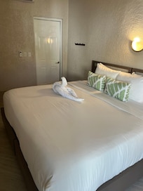 King size bed