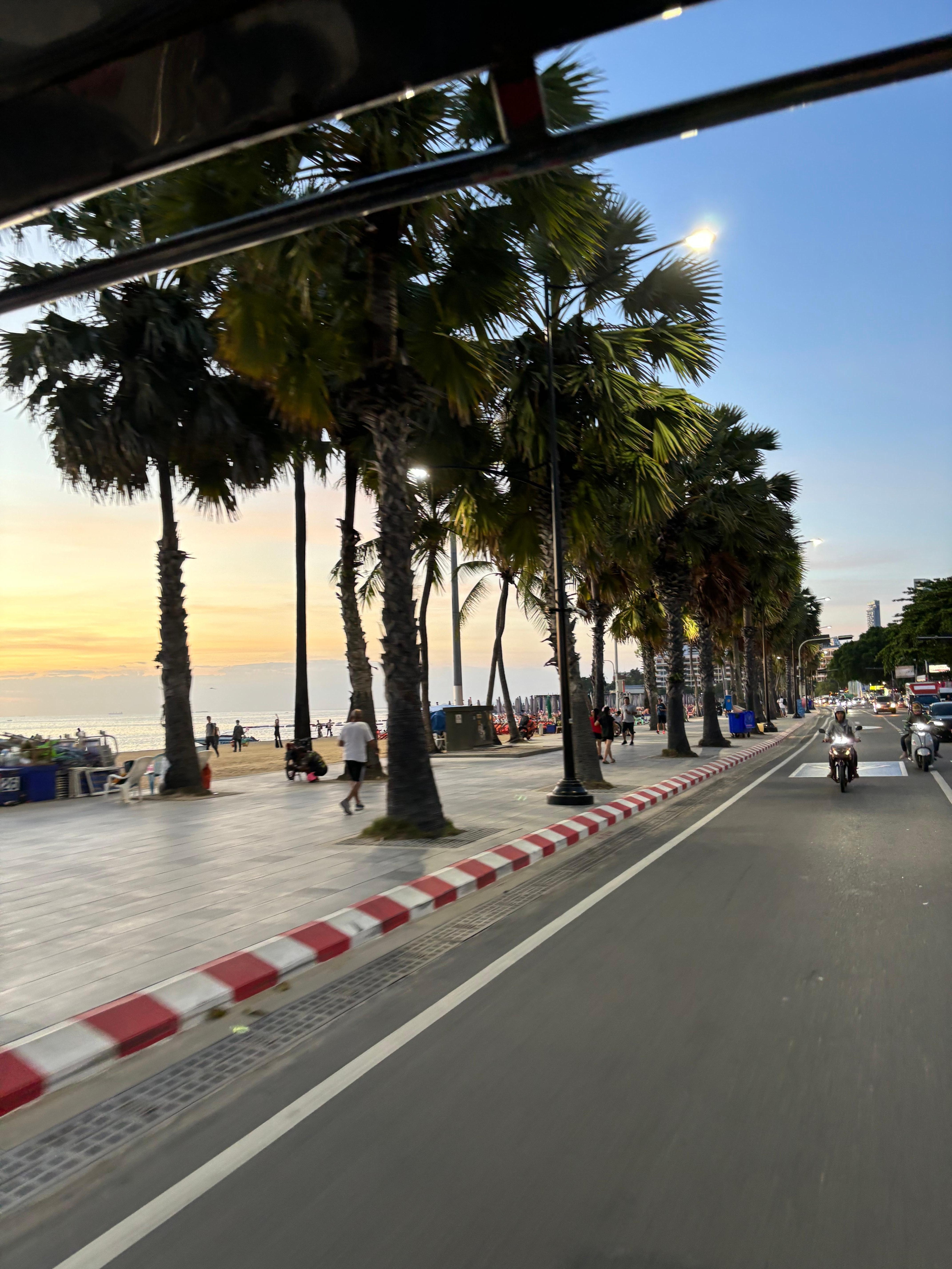 ホテルまでの景観