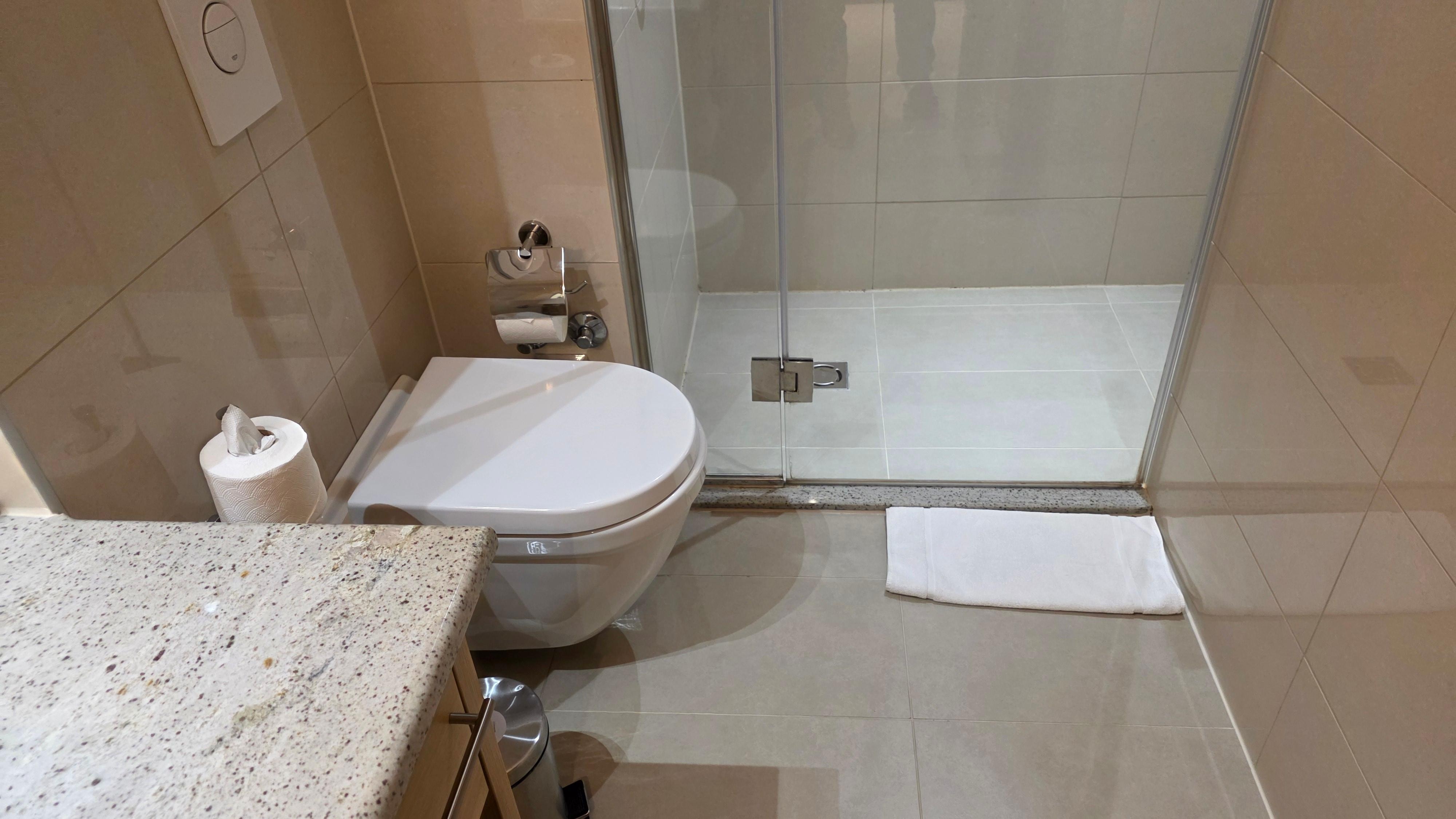 Clean and roomy