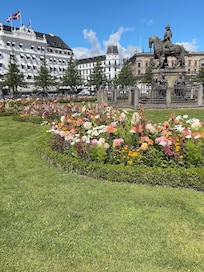 A short walk to this park