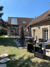 Terrasse devant la maison