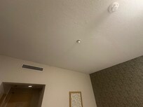 El techo tenía humedad.