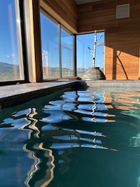 Piscine intérieur