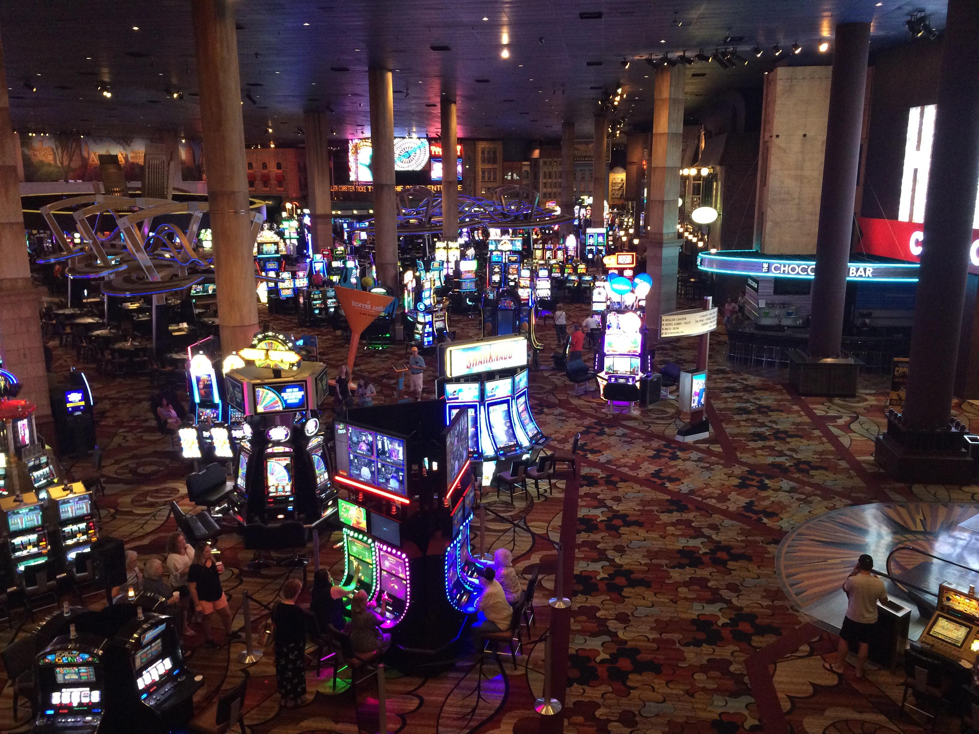 Tastefully designed gaming floor.