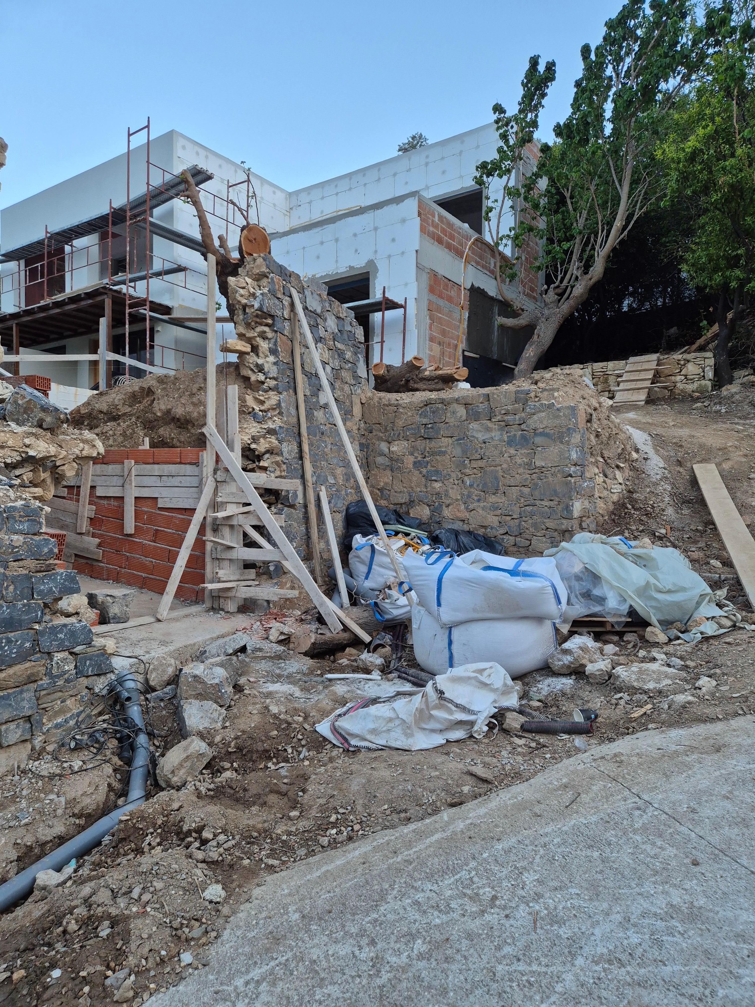 The hotel is a noisy building site