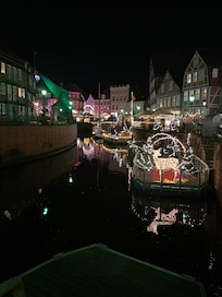 Weihnachtsmarkt-besuch am Fischmarkt in Stade