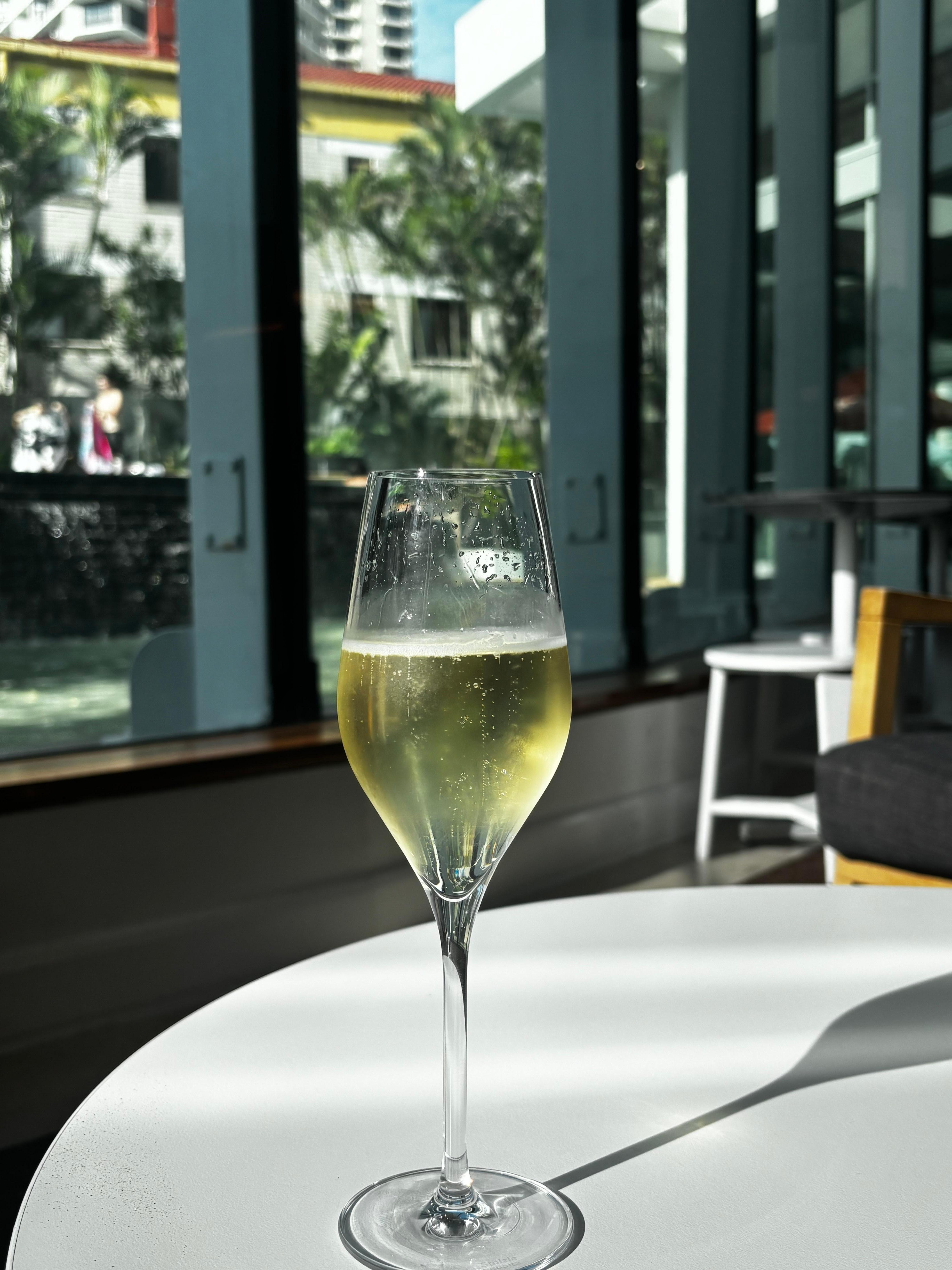 Lobby was a nice spot to enjoy happy hour 😉