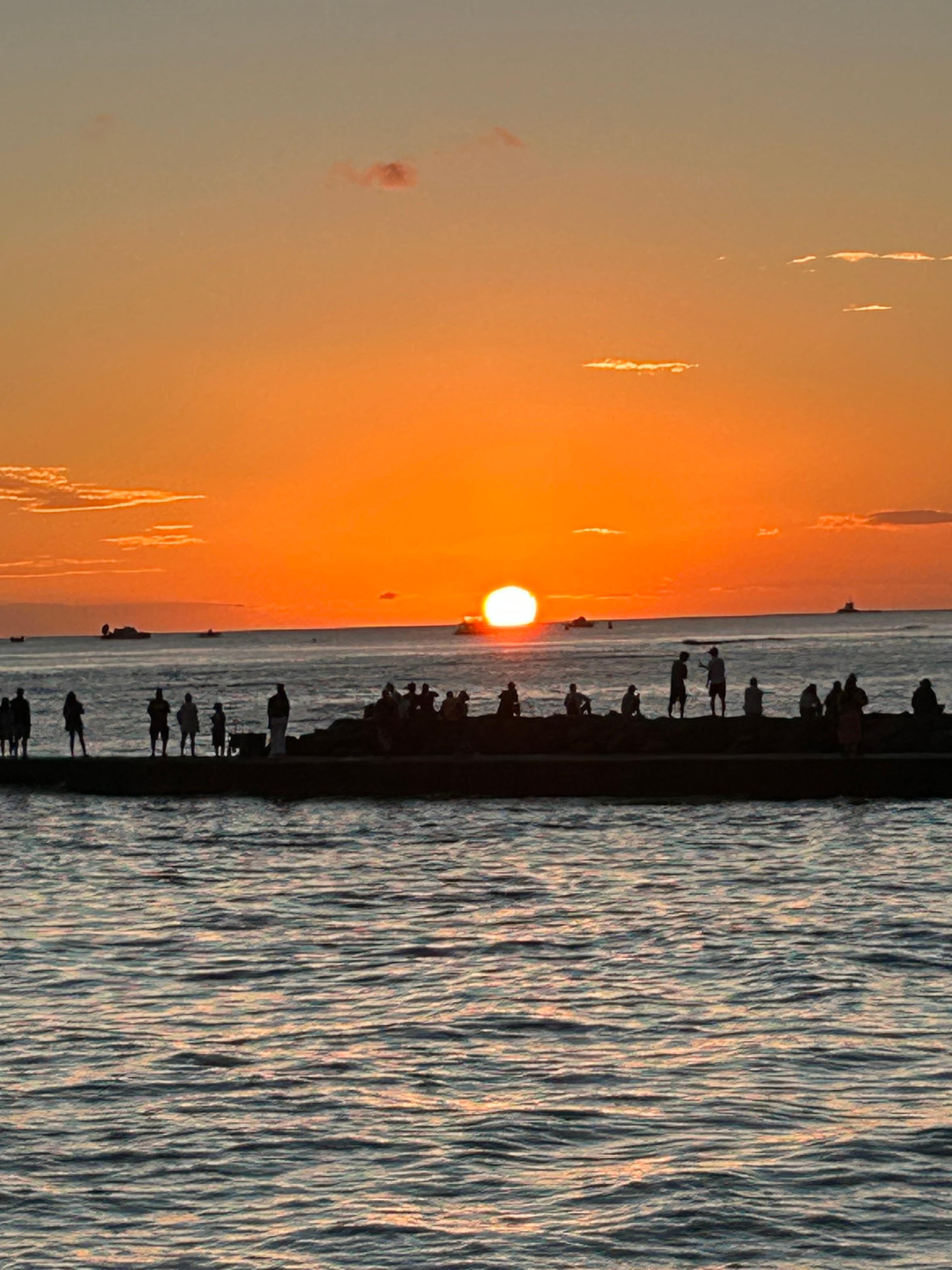 リーフホテル下のレストランモンキーポットから