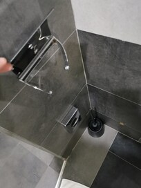 Porta carta igienica rotto