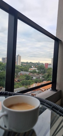 Balcón del Dpto, donde disfruté de un café al terminar mi jornada, no tuve que comprar ni las cápsula