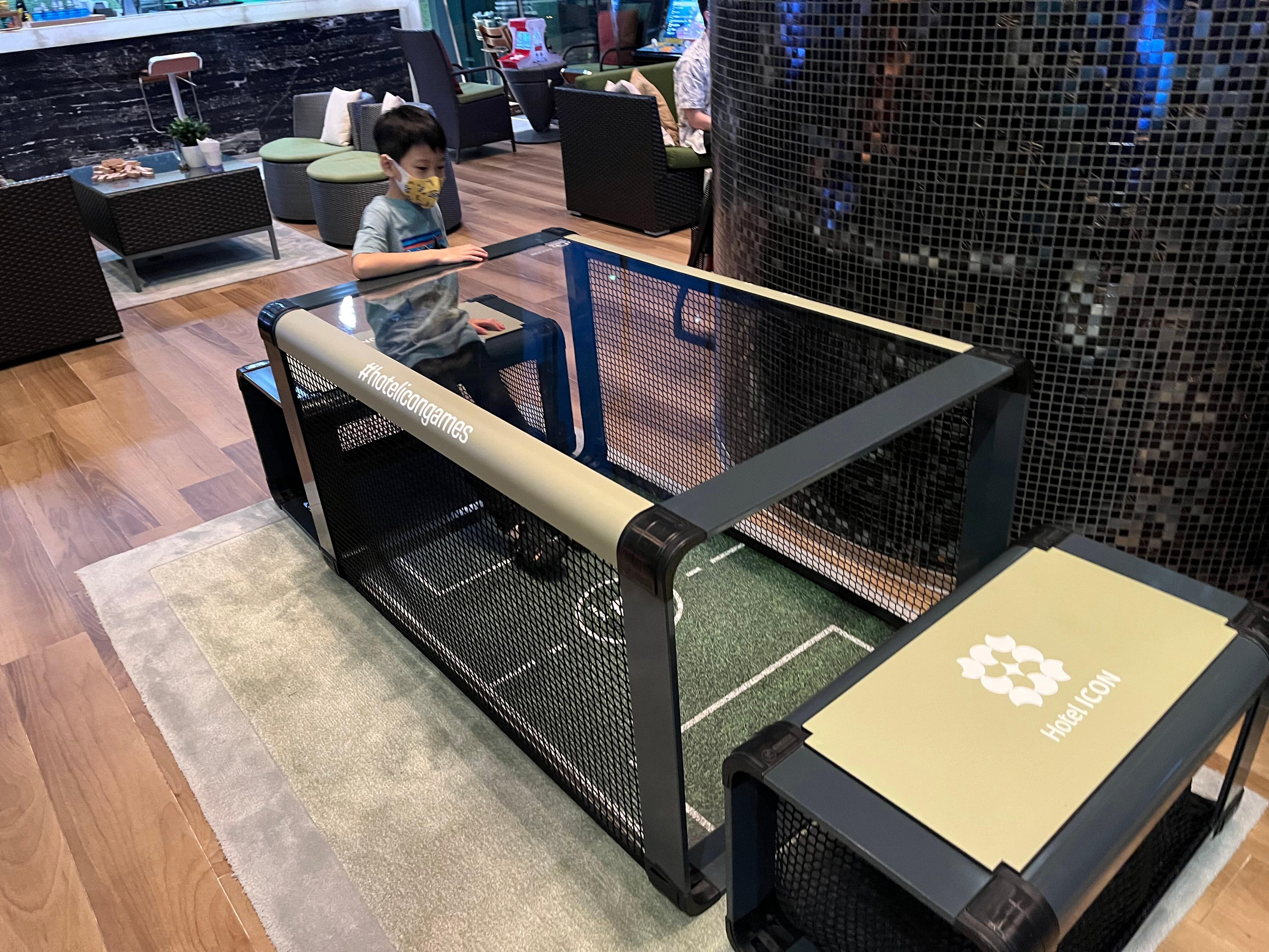 人肉足球機