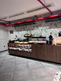 Breakfast bar