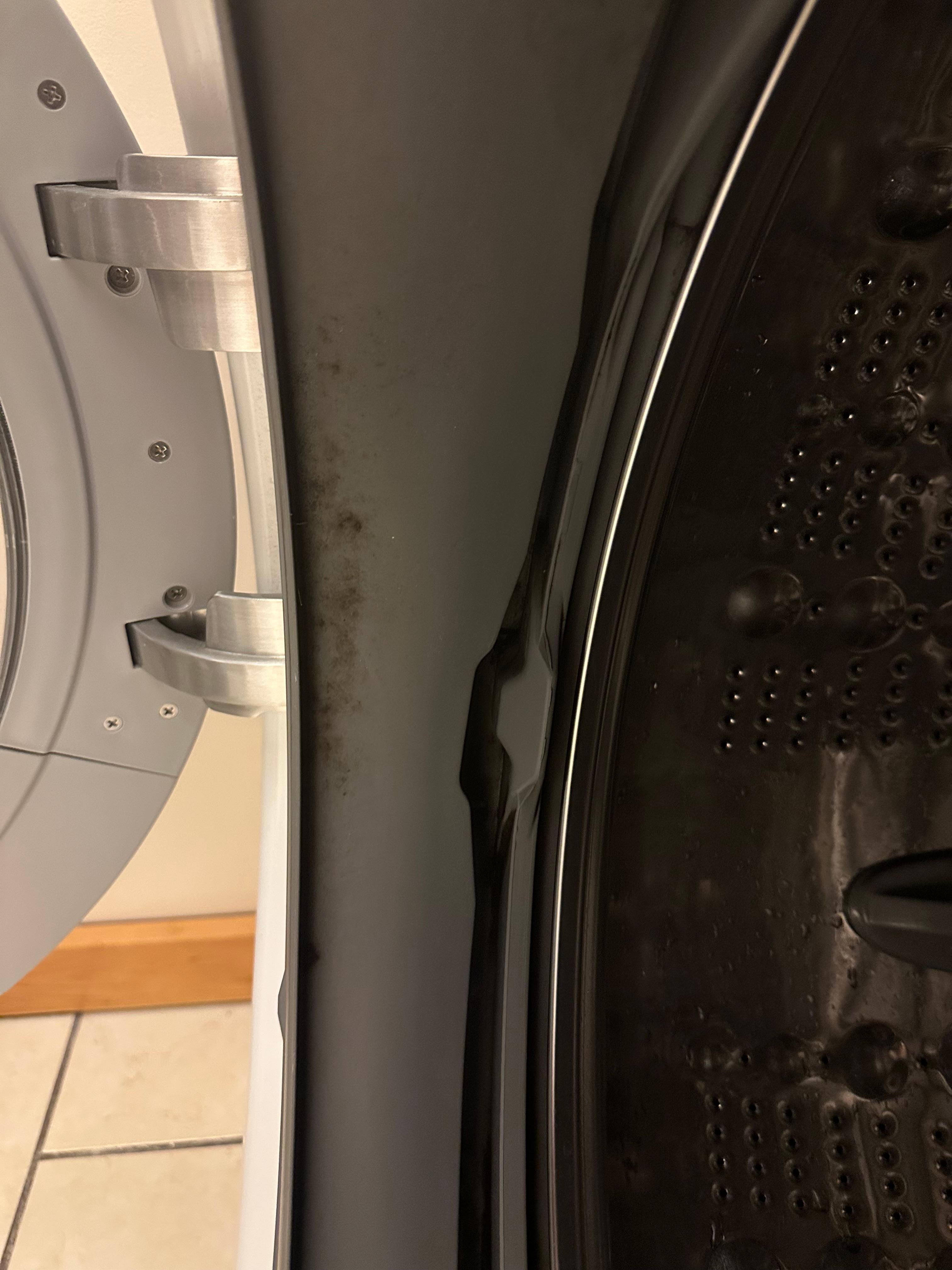 Washer had a foul odor and needed to be cleaned 