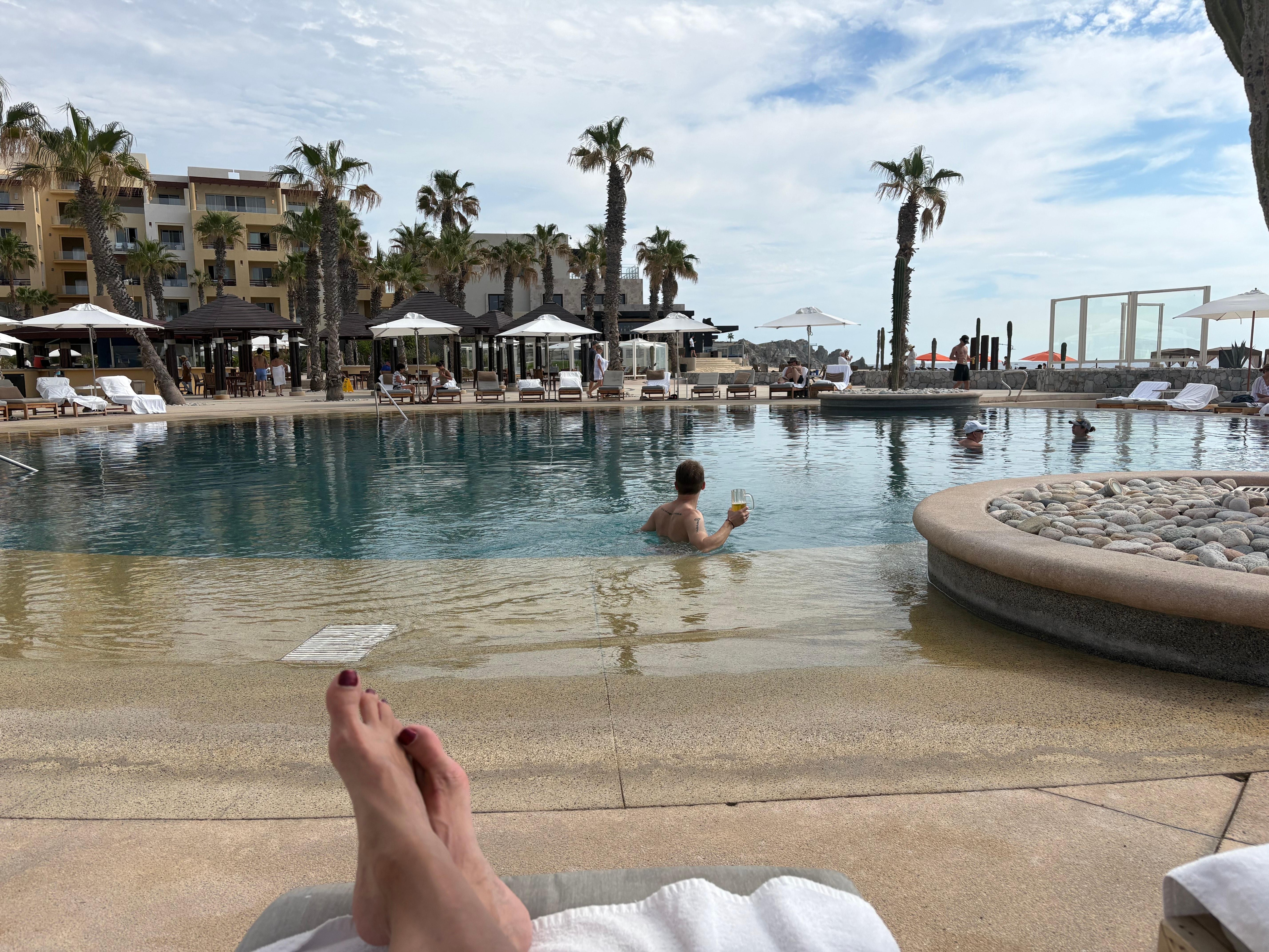 relaxing pool time with a cocktail!