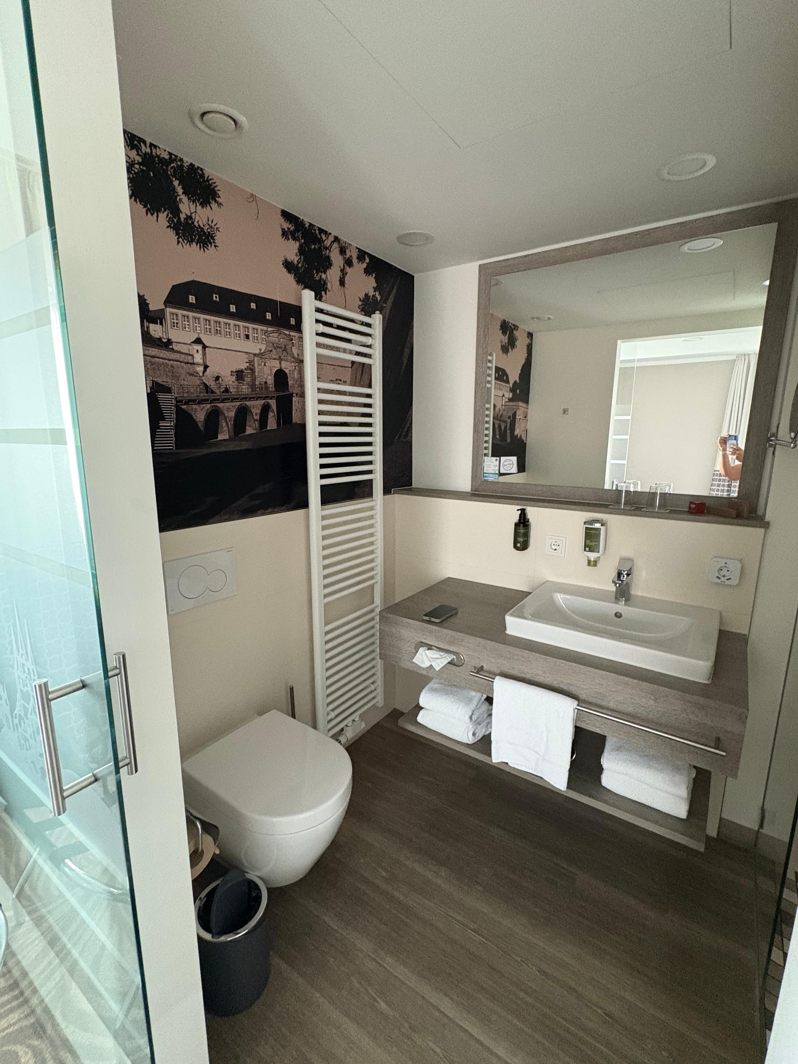 Modernes Badezimmer 