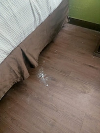 Había mucho polvo blanco en varias partes, pero aquí estaba más