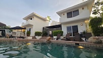 We'll lay it out of the house is perfect, especially for multiple couples or adult children.