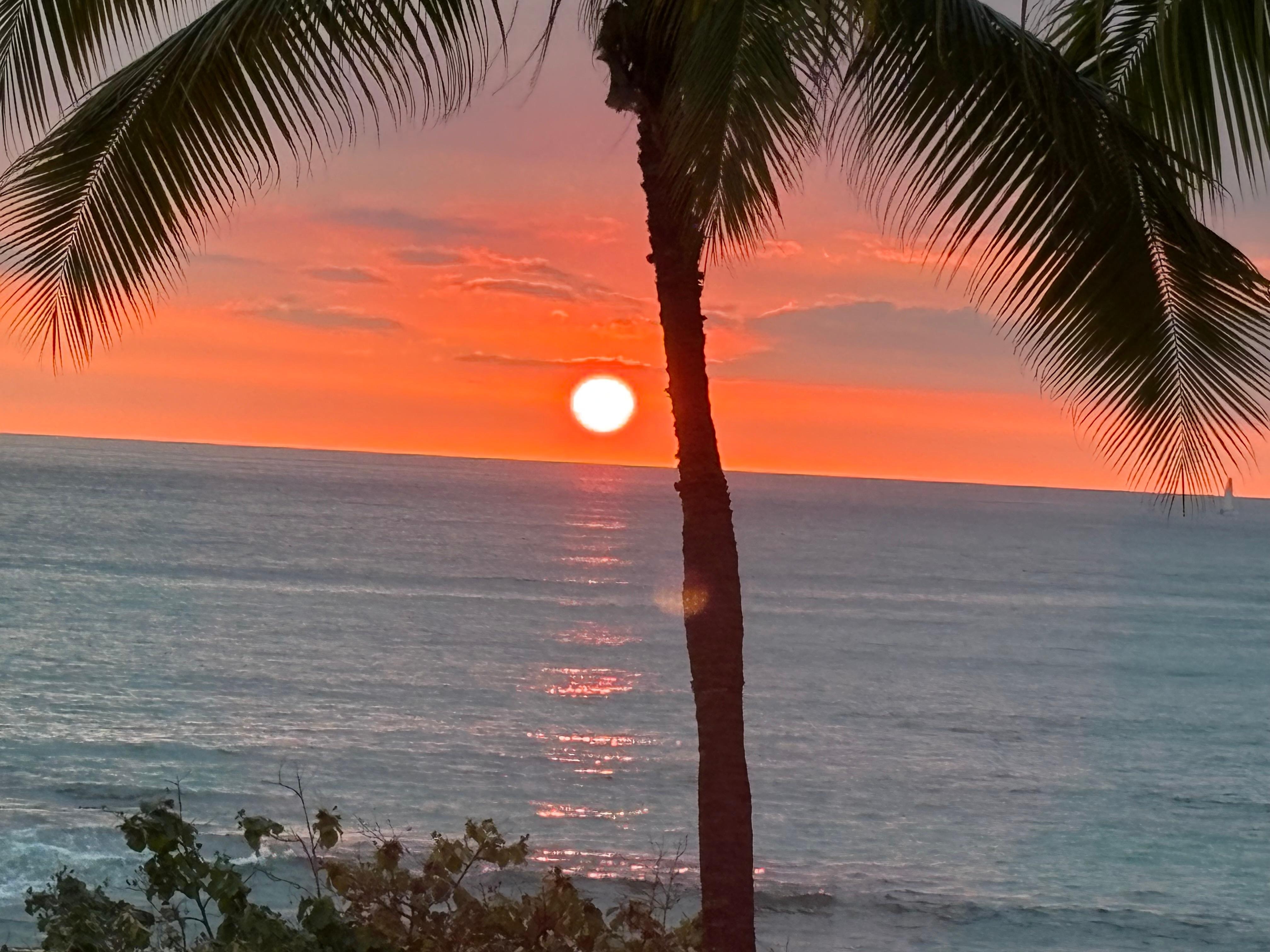 Waikīkī beach sunset 